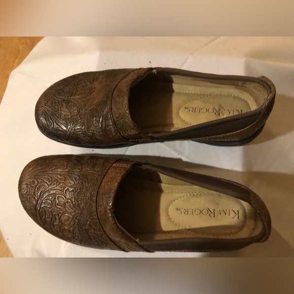 Kim Rodgers Embossed Brown Loafers Size 6 - Picture 4 of 9